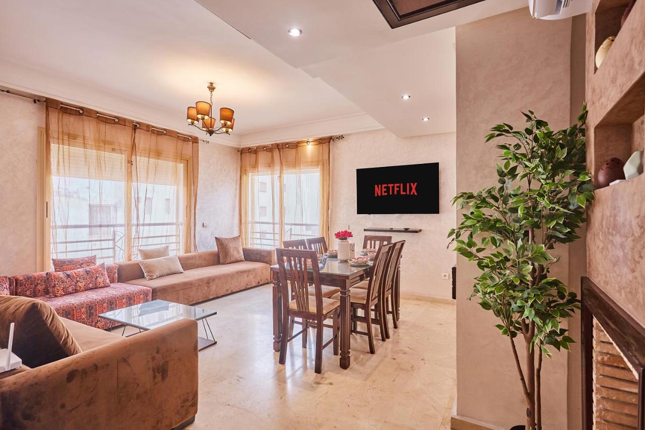 2BR Getaway Near and Seaside Promenade - B&B Casablanca