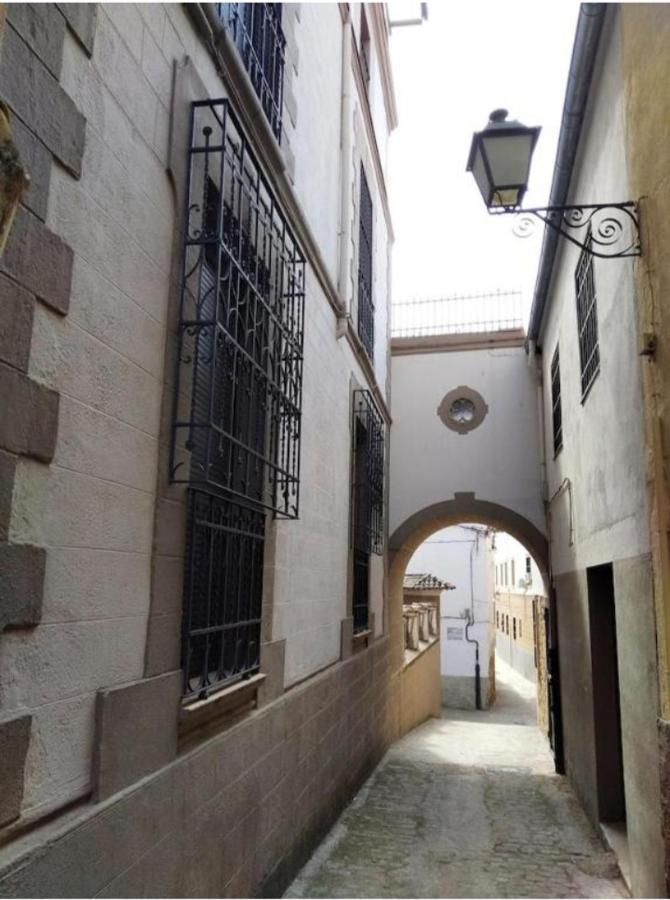Tranquilo apartamento de 2 dormitorios en pleno casco histórico - Ferienwohnung Plasencia
