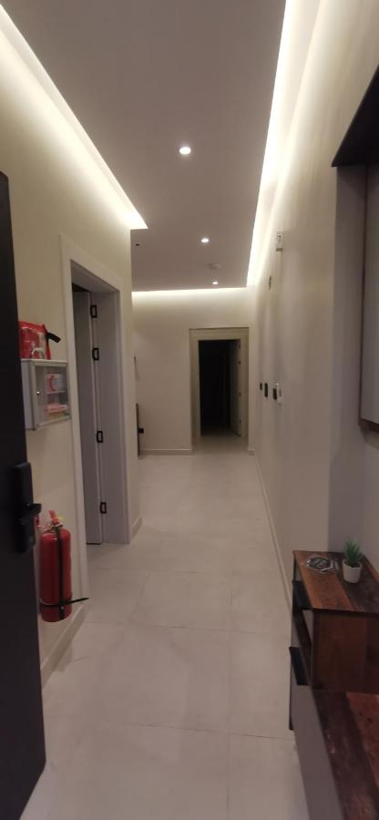UNDD Ladies للسيدات - B&B