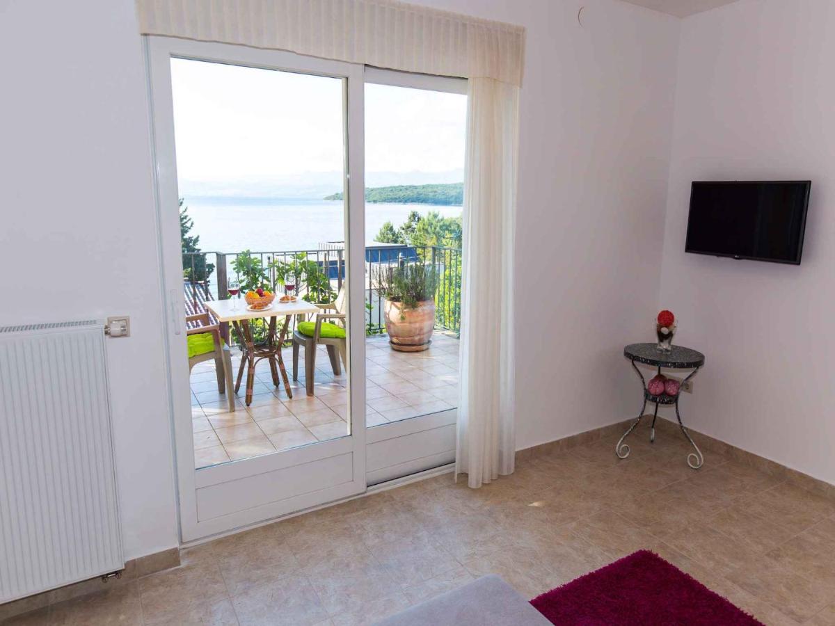 Apartment in Njivice - Insel Krk 27659 - Bed and Breakfast Njivice