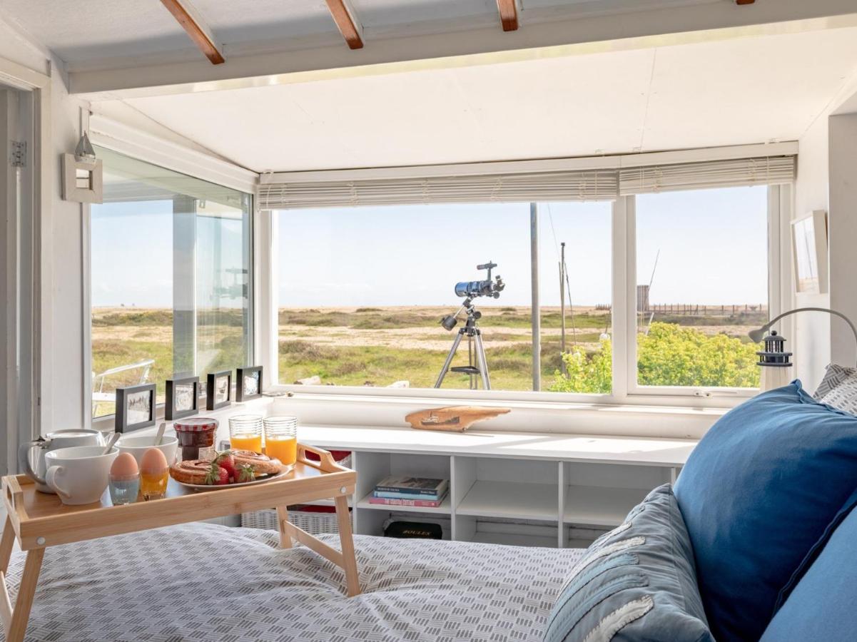 2 Bed in Dungeness BT079 - Ferienwohnung Folkestone