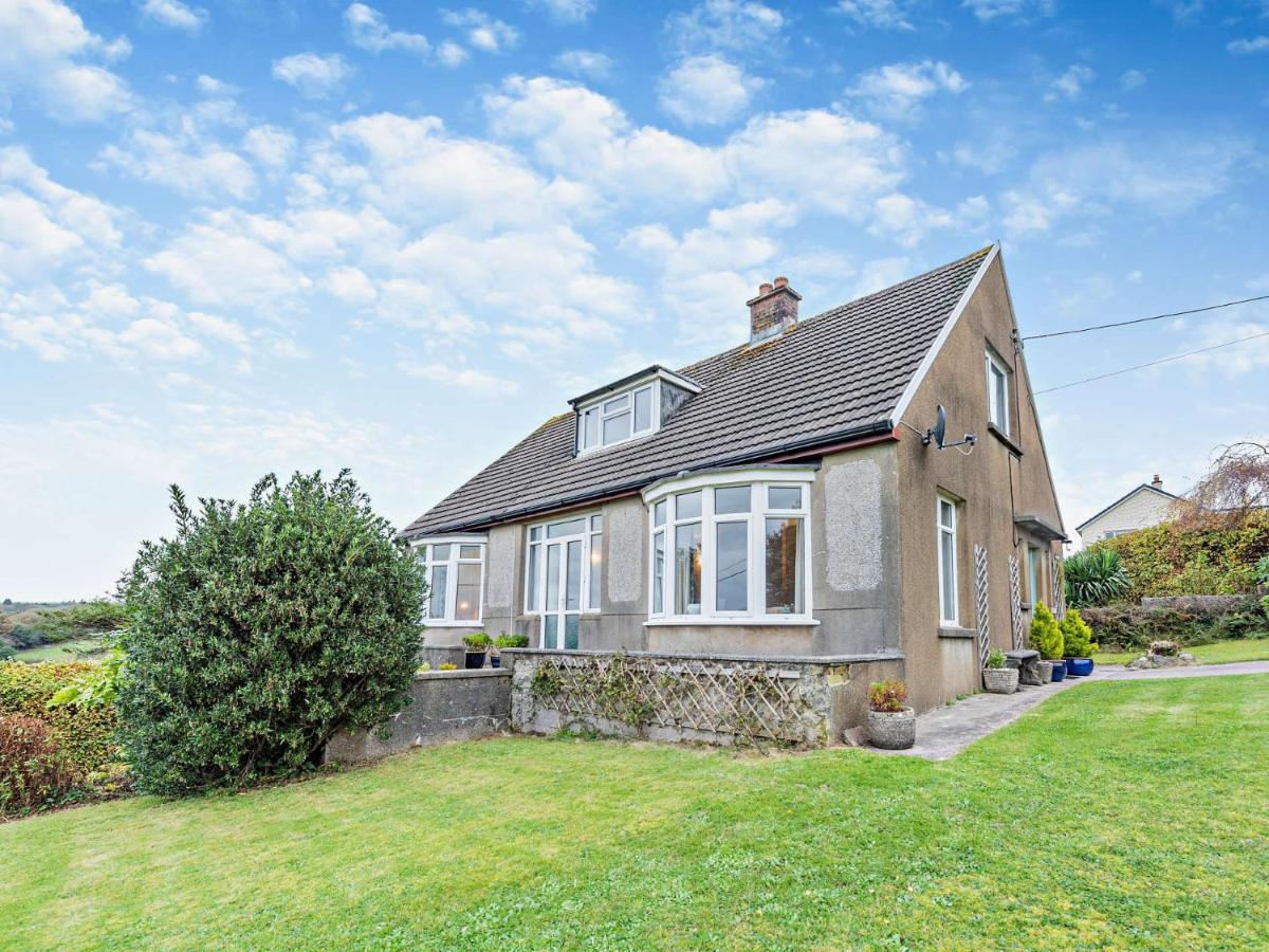 4 Bed in Wisemans Bridge 57793 - Chambres d’hôtes Amroth