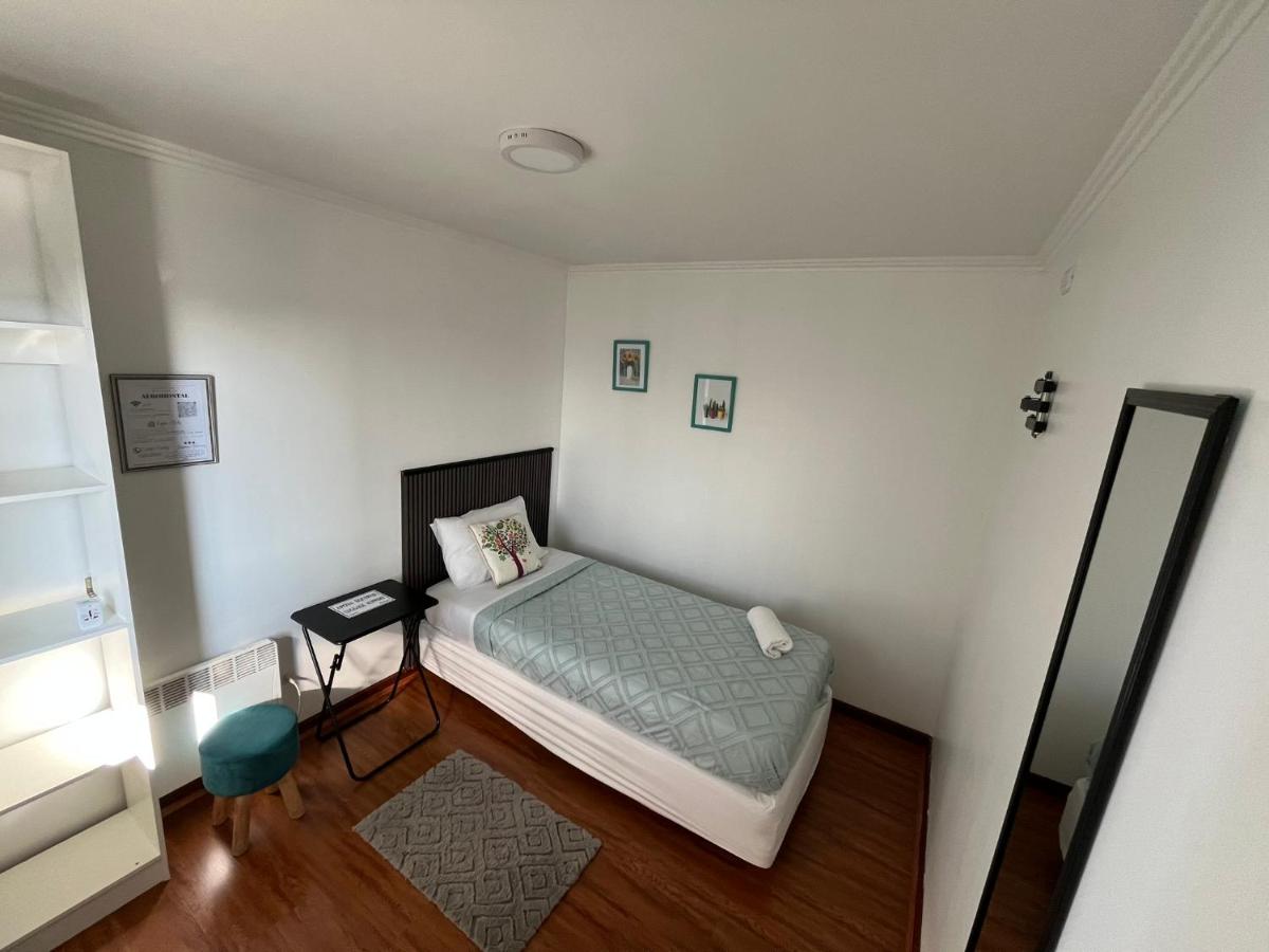 Hab Simple cerca del Aeropuerto con Baño Compartido - B&B