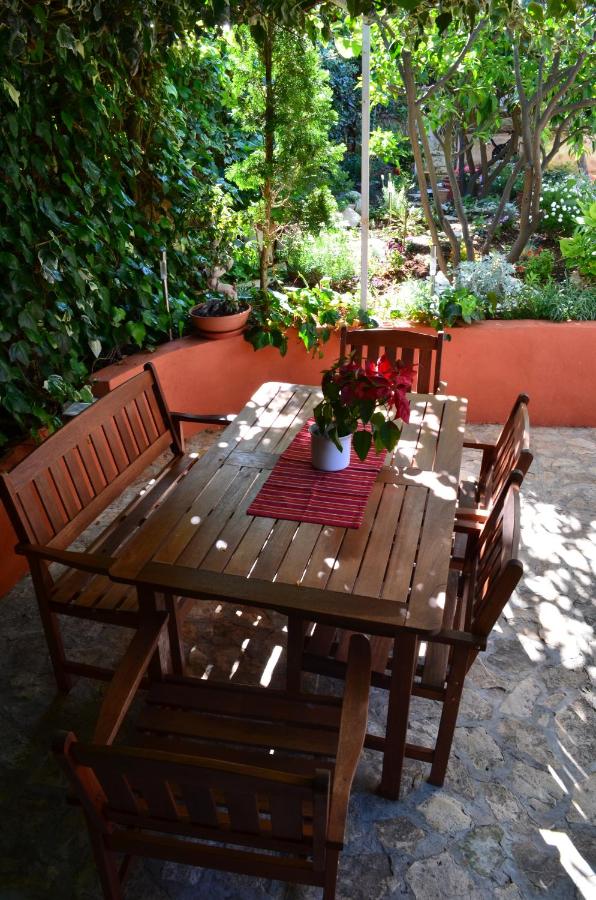 Appartamento con 2 Camere da Letto, Balcone e Vista mare