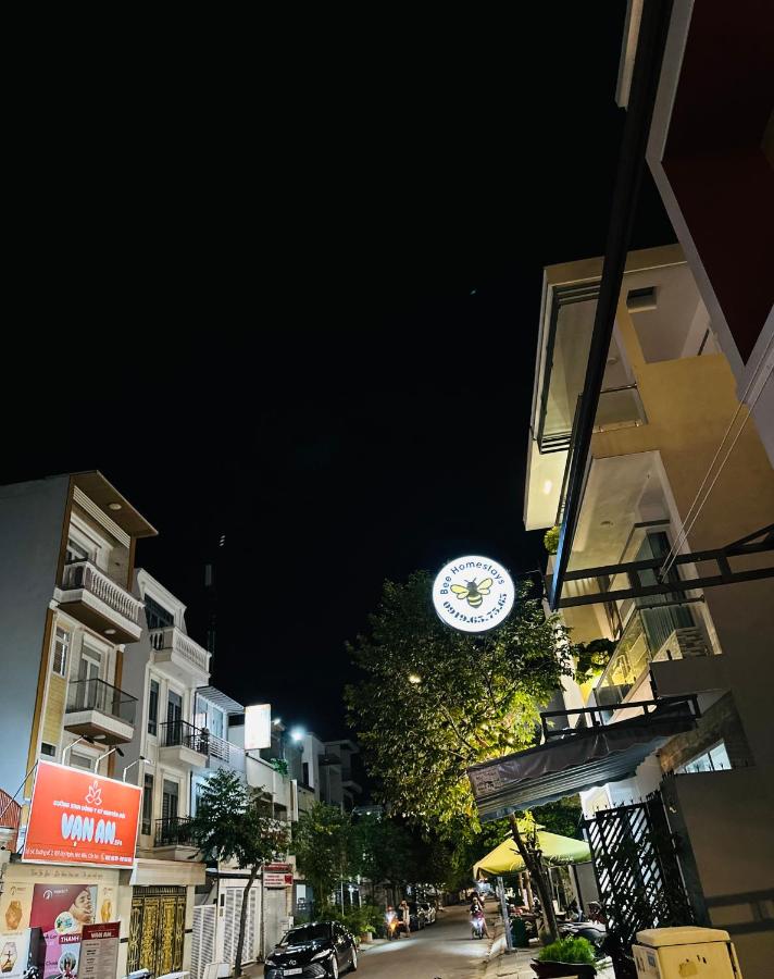 Bee Homestays - B&B