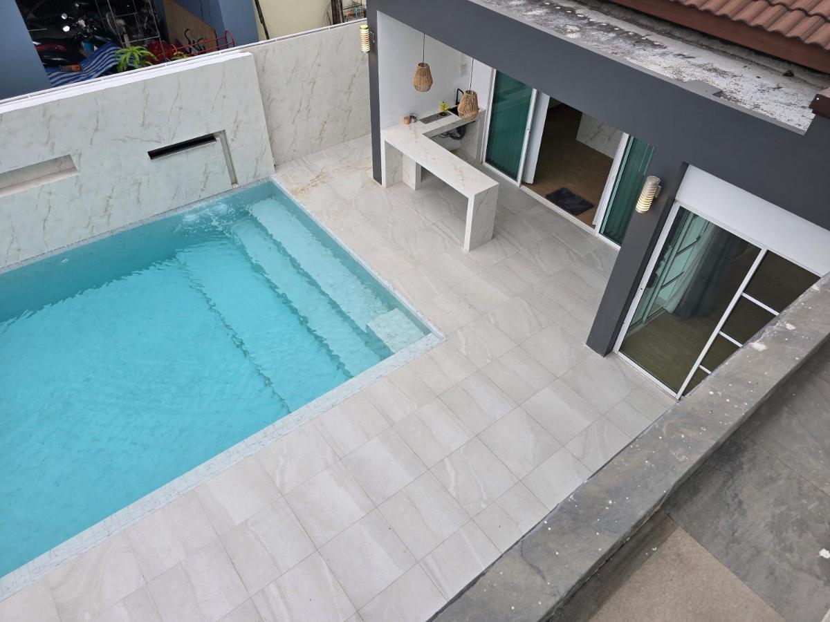Four-Bedroom Holiday Home