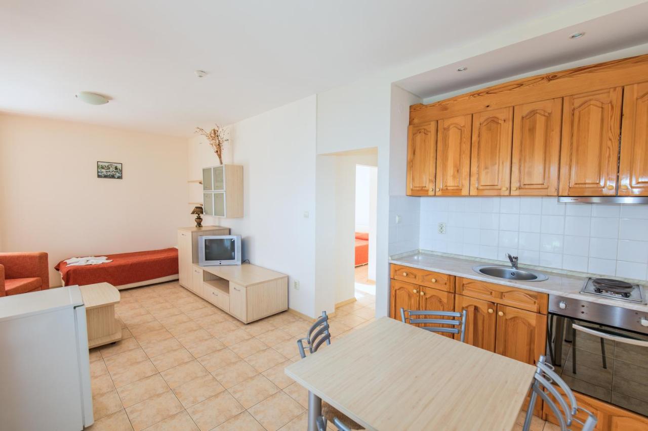 Appartement met Uitzicht op het Zwembad