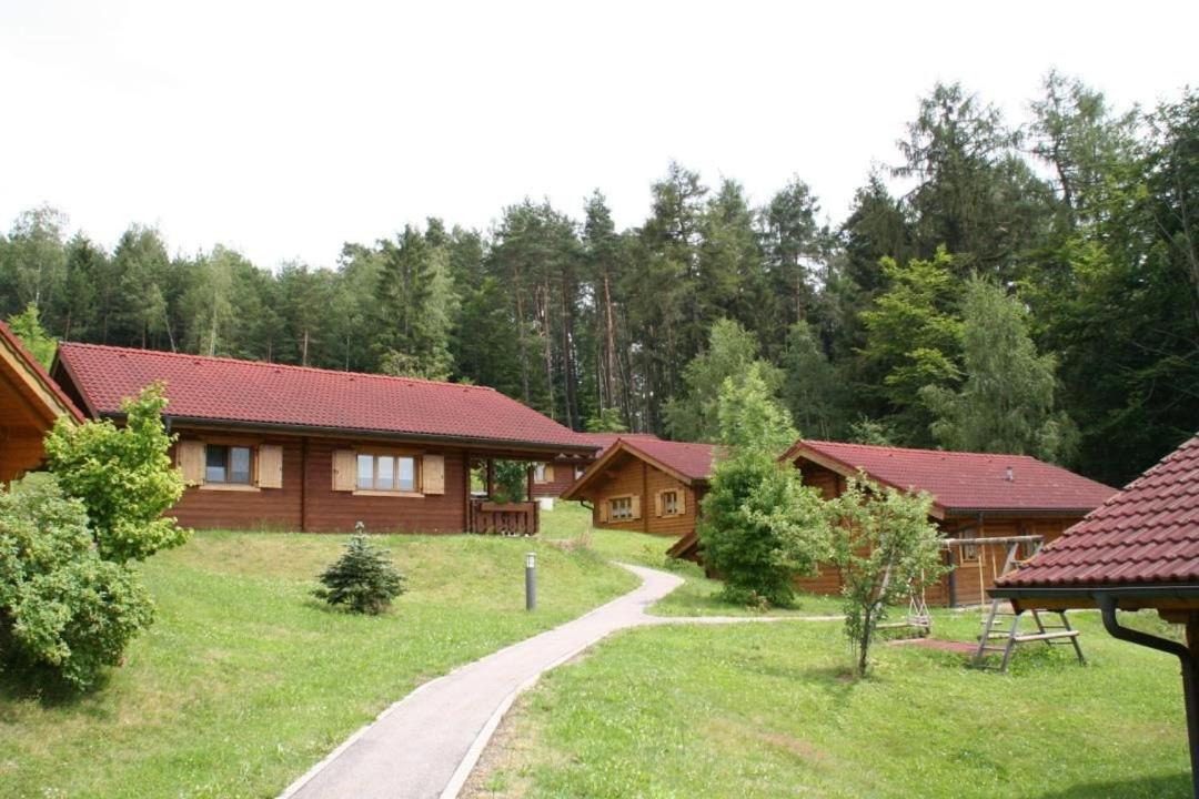 Naturerlebnisdorf Stamsried 1 - B&B Stamsried