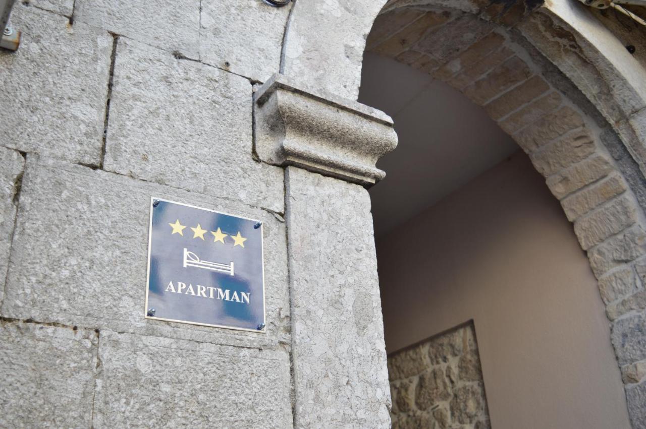 Mila Apartment - B&B Sinj