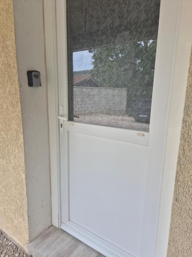 Studio calme indépendant, proche Lyon,Beaujolais - B&B