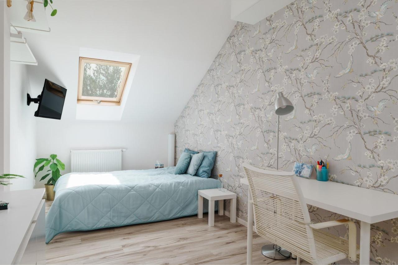 Standard Double Room with Shared Bathroom