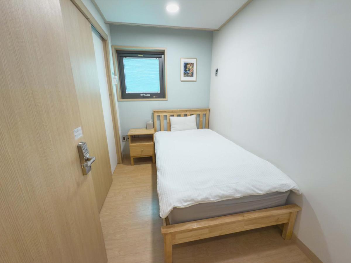 Single Room with Bathroom