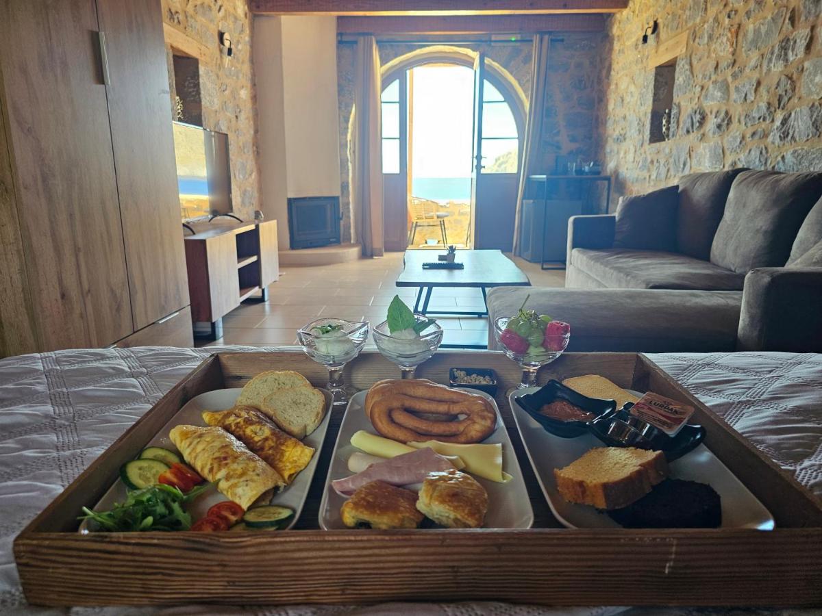 Monodendri Suites - B&B
