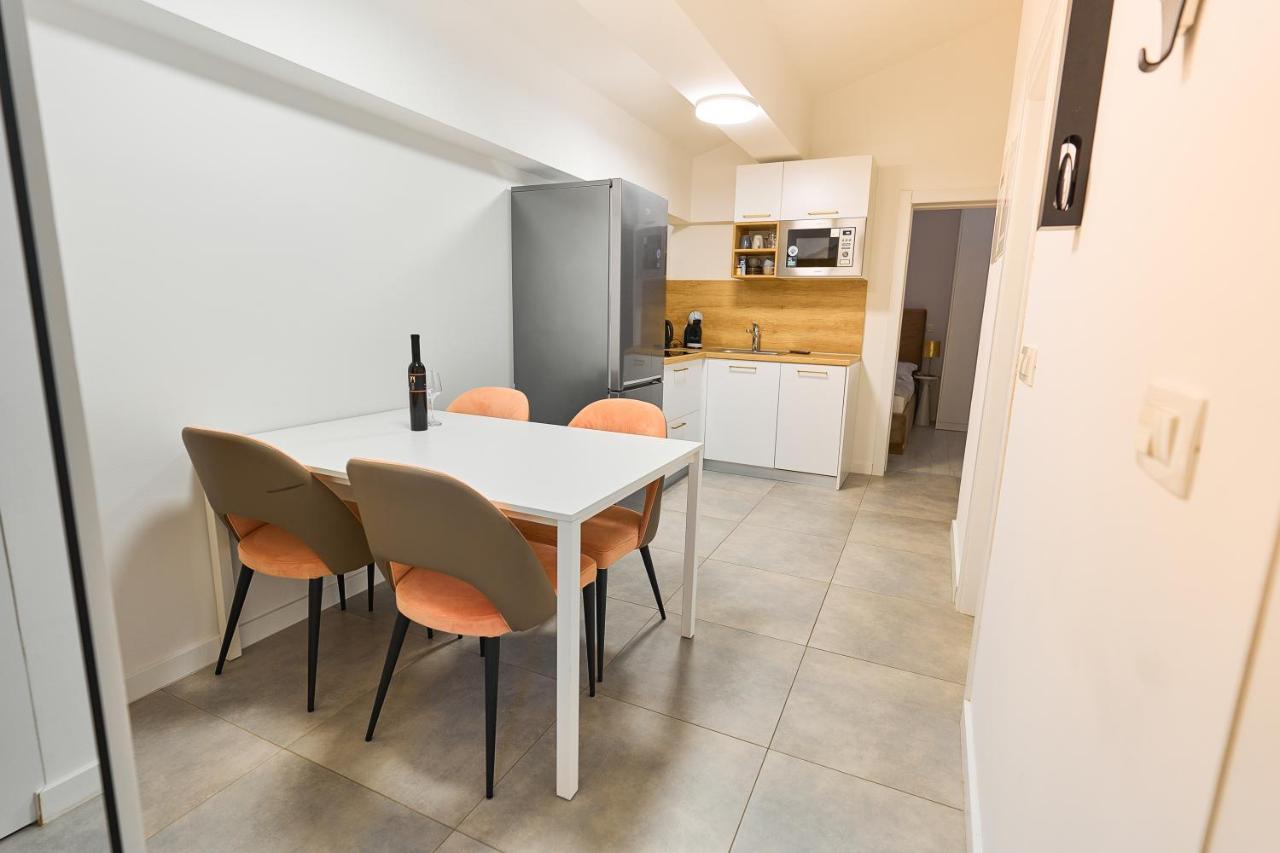 Lukas Apartments 8 - Chambres d’hôtes Zadar