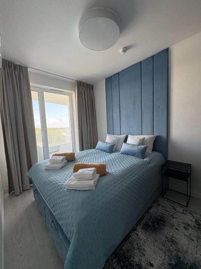 One-Bedroom Apartment with Balcony