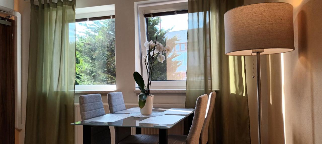 Apartments Orange - Ferienwohnung Ungarisch Hradisch