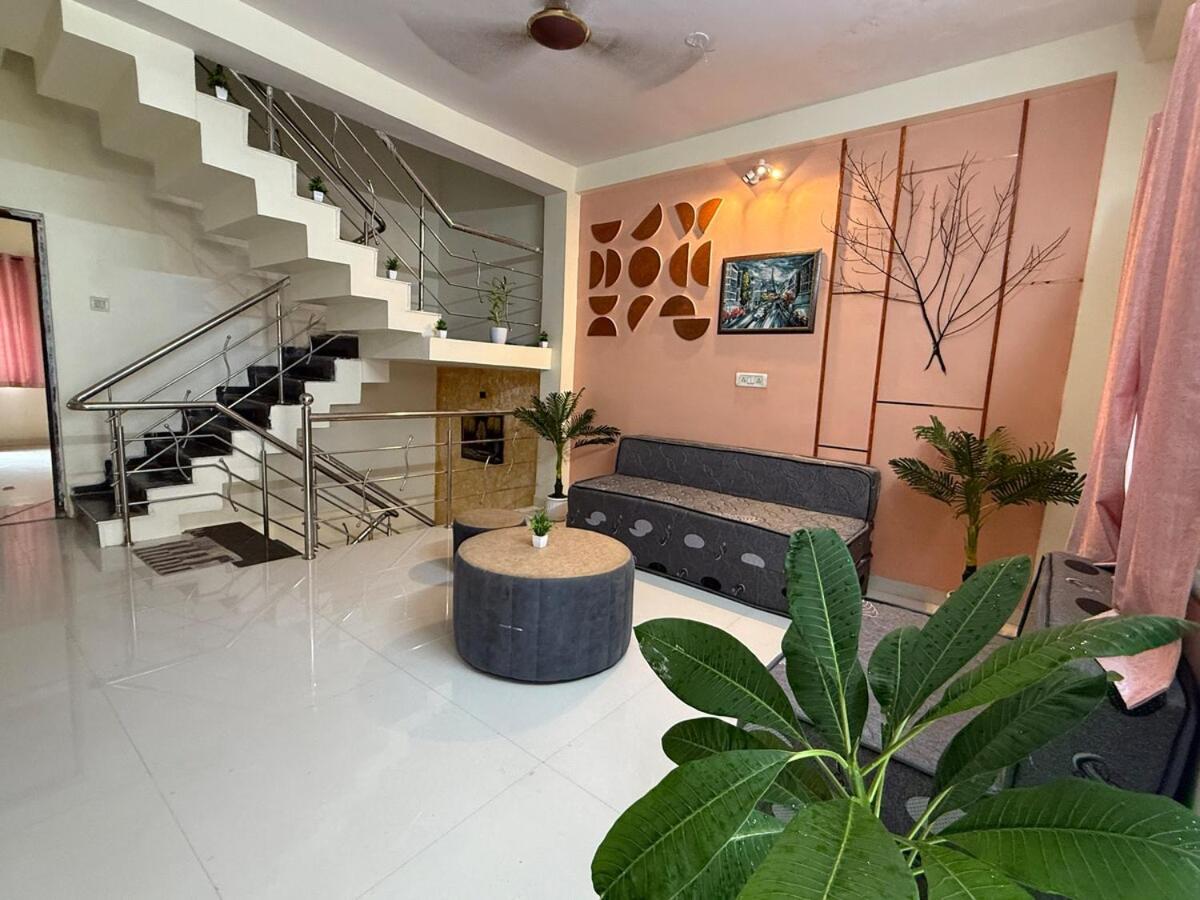 TriNest Garden Villa - Bed and Breakfast Nagpur