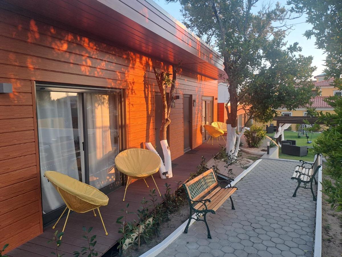 Deluxe Bungalow with Garden View
