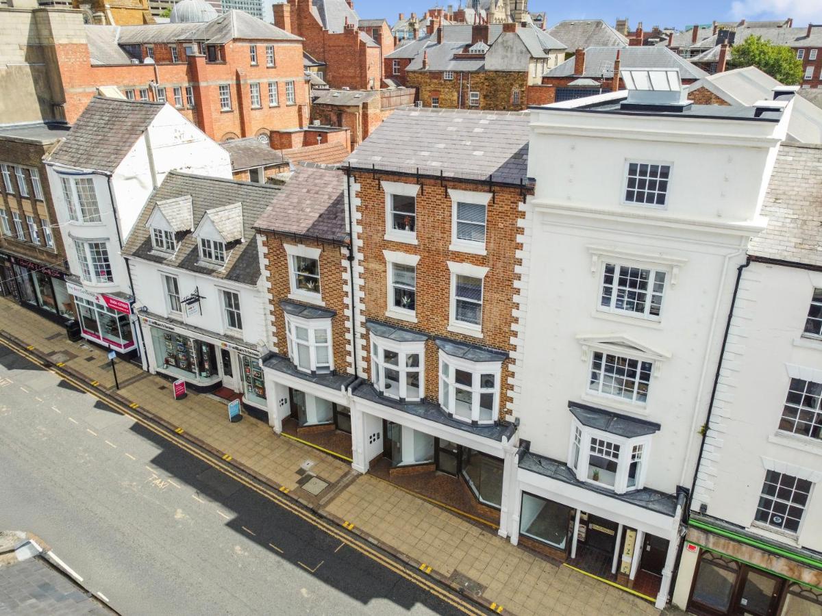 Urban Retreat - Simply Refined - Ferienwohnung Northampton