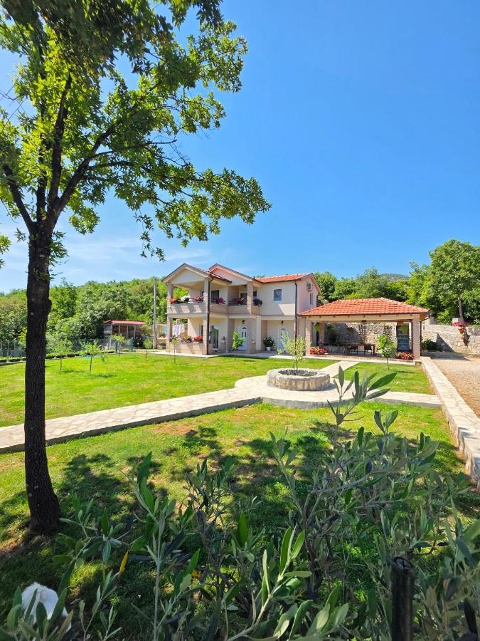 Sunny Side Apartments - B&B Rijeka Crnojevića