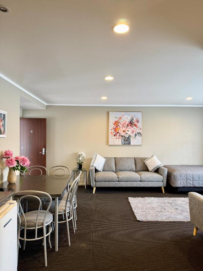 Premier Two-Bedroom Suite with Spa Bath