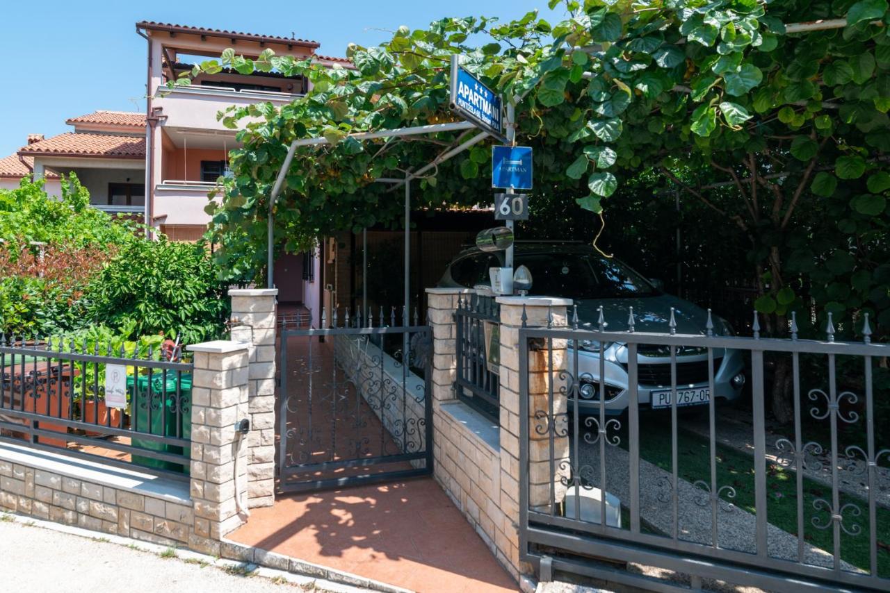 Apartments with WiFi Stinjan, Pula - 24743 - Ferienwohnung Pula