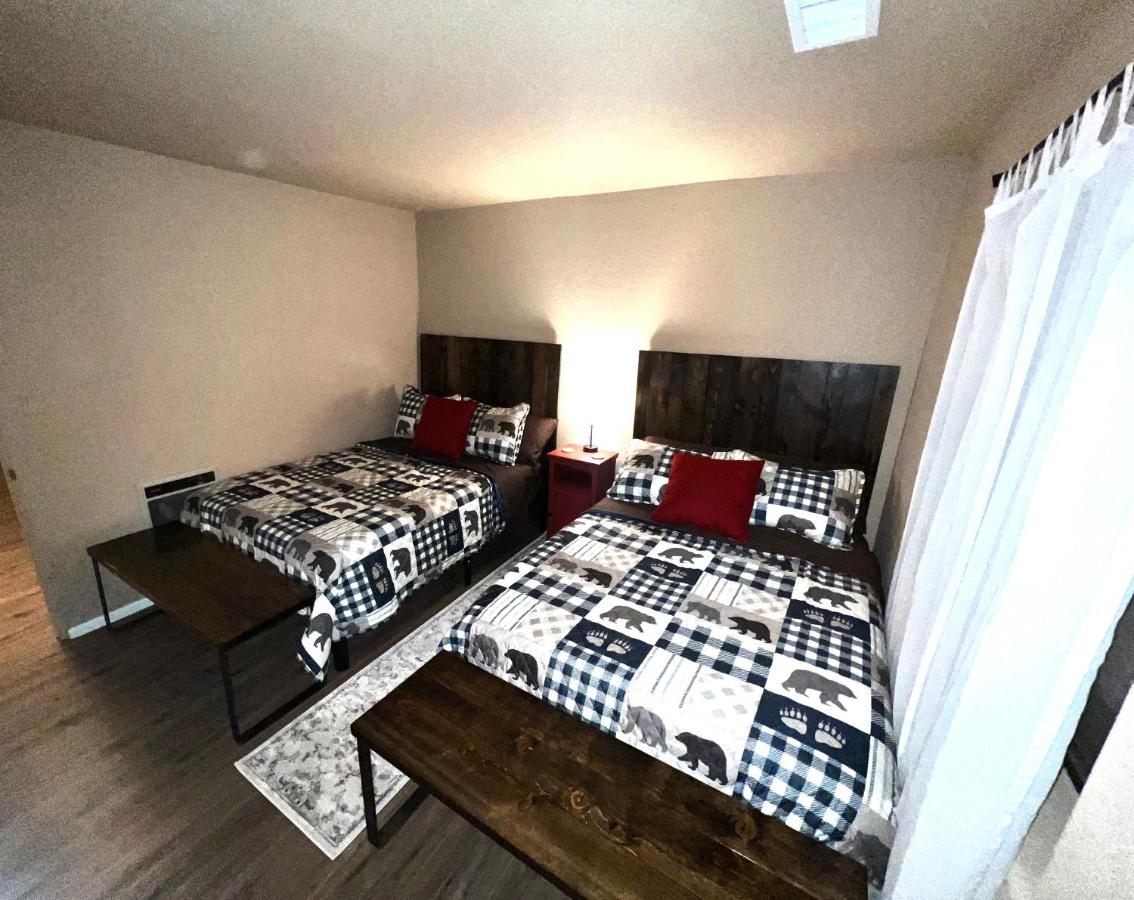 The Bluejay Cabin at Munds Park, AZ! - B&B