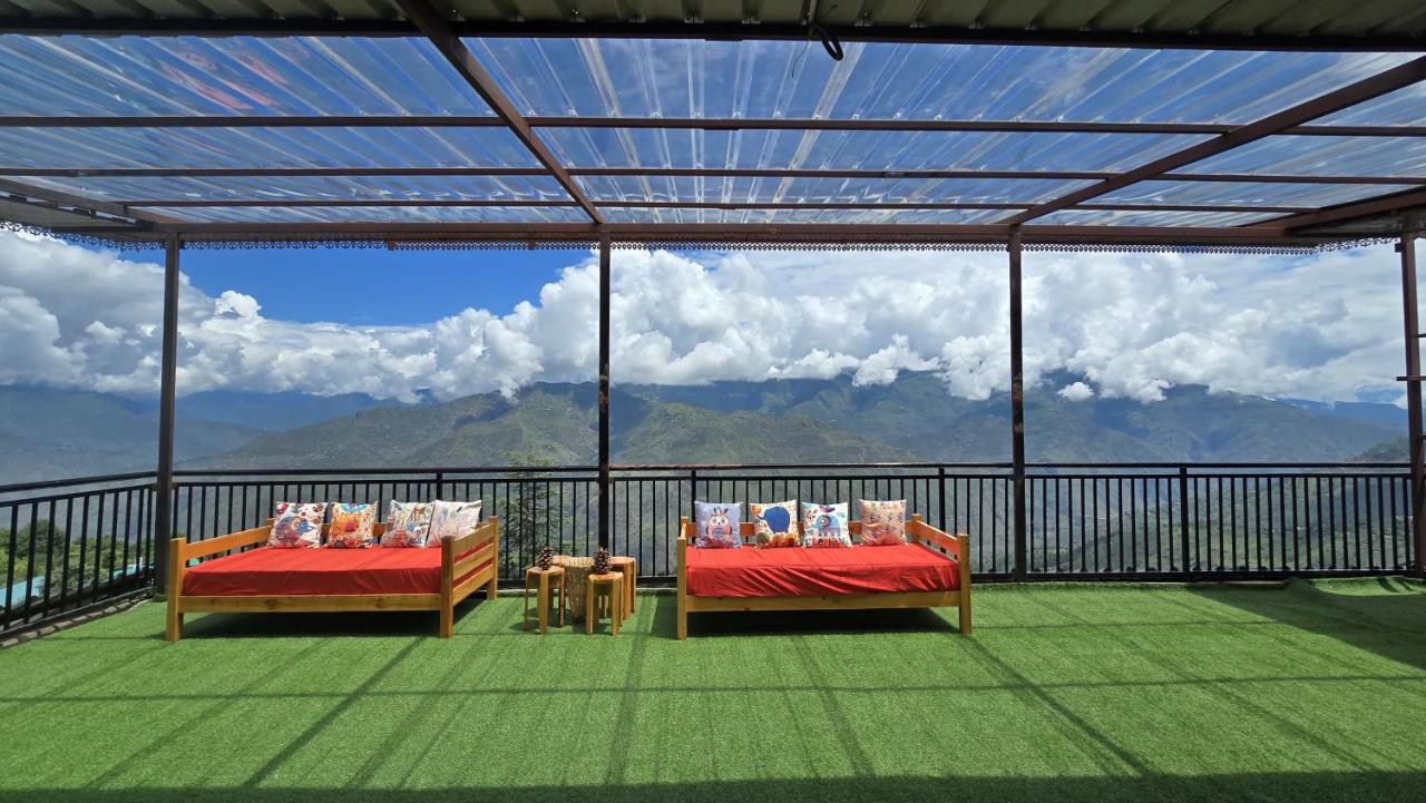 The Halt Narkanda - Rooms and Rooftop Cafe - B&B Kumhārsain