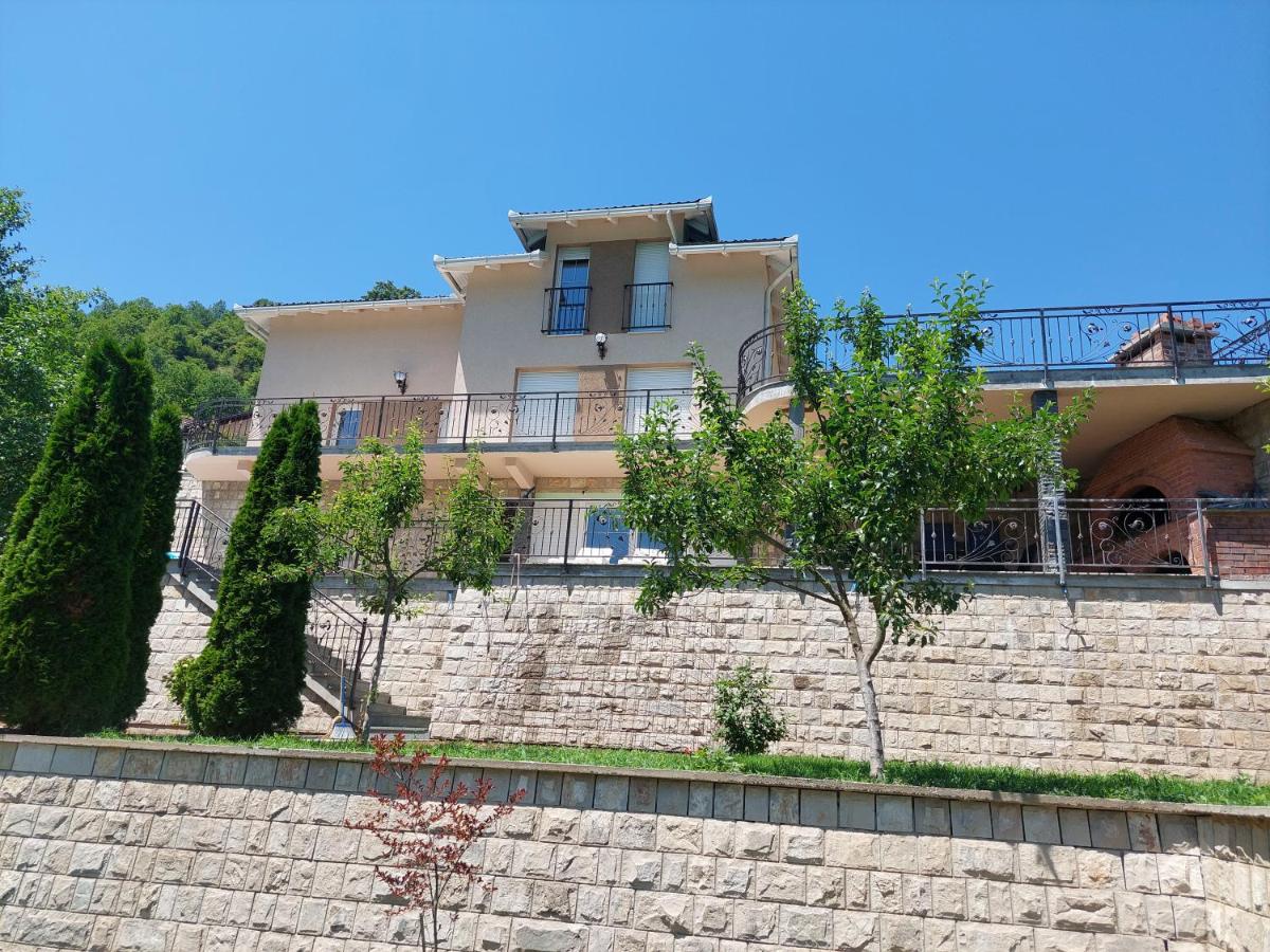 Villa AS na Jablaničkom jezeru - B&B Konjic