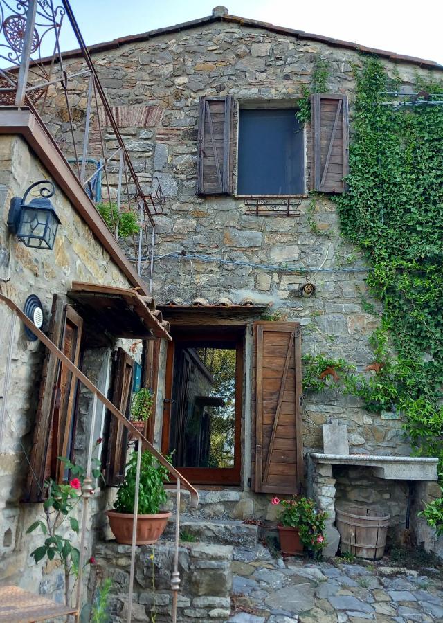 Casa della pace - apartment with private entrance - B&B Elmo
