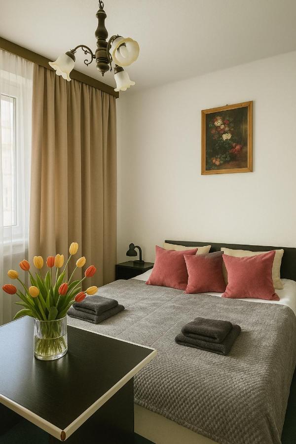 Doppelzimmer mit Balkon