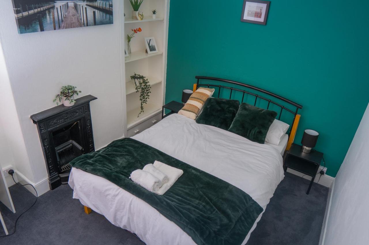 Valla Retreat Serviced Stay in Northampton Town Centre - B&B