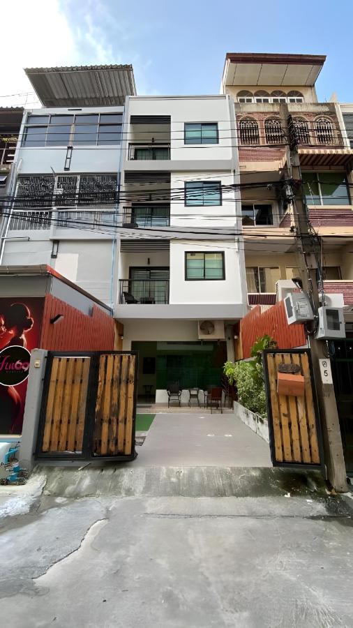 Yon INN Sukhumvit Soi 4 BTS Nana - Chambres d’hôtes Bangkok