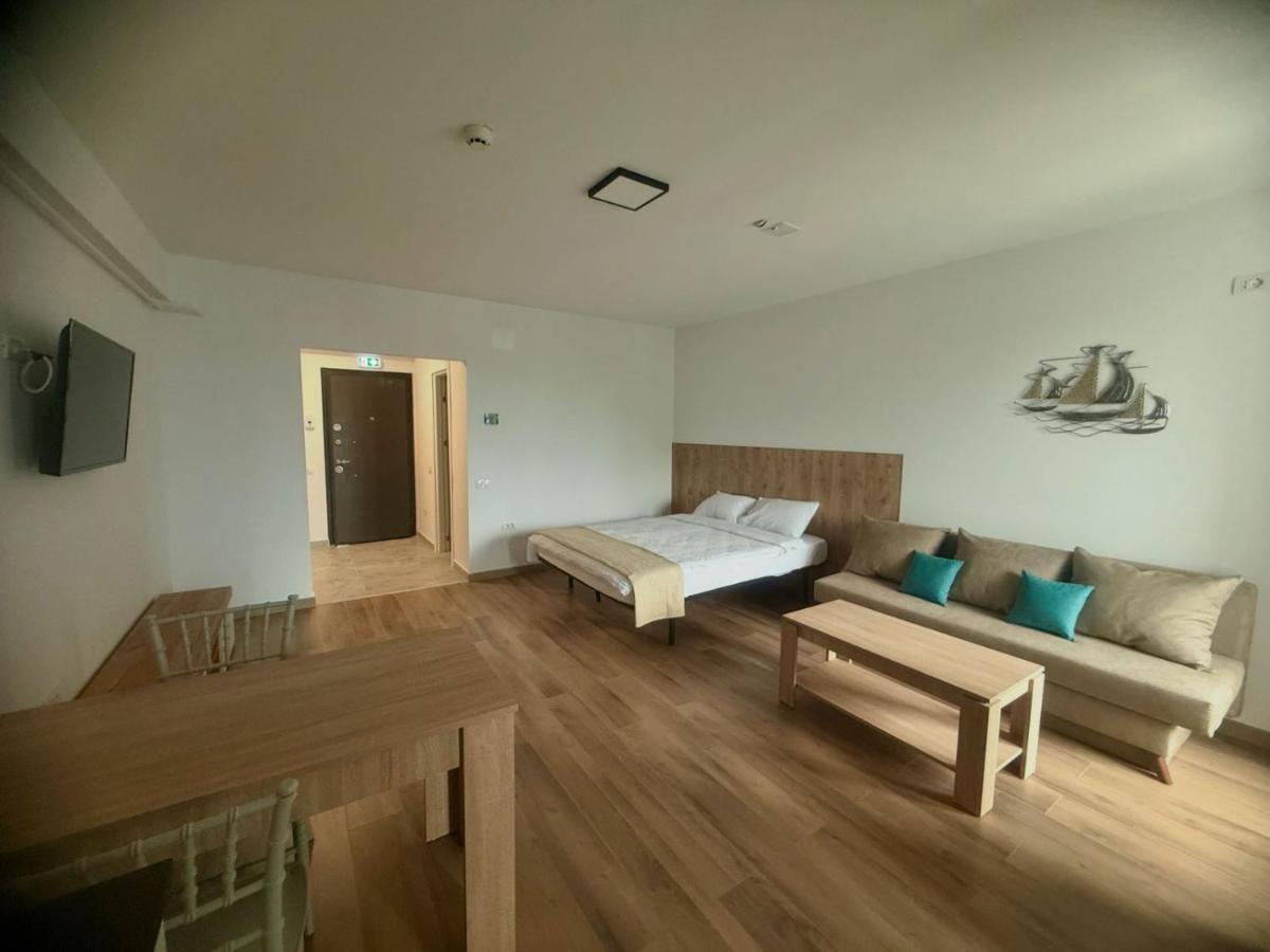Studio mit Kingsize-Bett und Schlafsofa