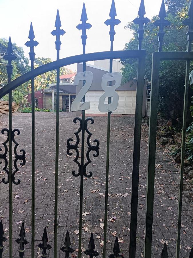 Pinetown Accommodation-Double Storey Apartment - B&B Pinetown