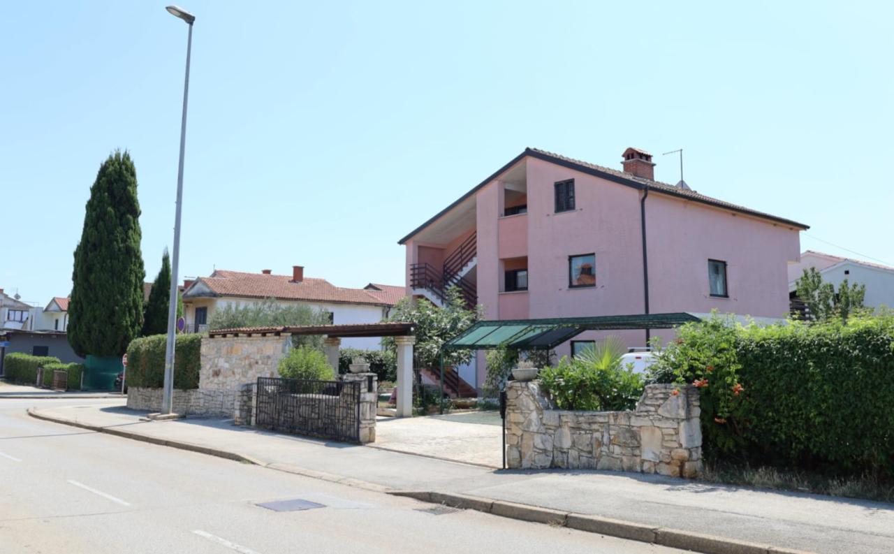 Apartment ALFA, comfortable, budget friendly family apartment - Ferienwohnung Umag