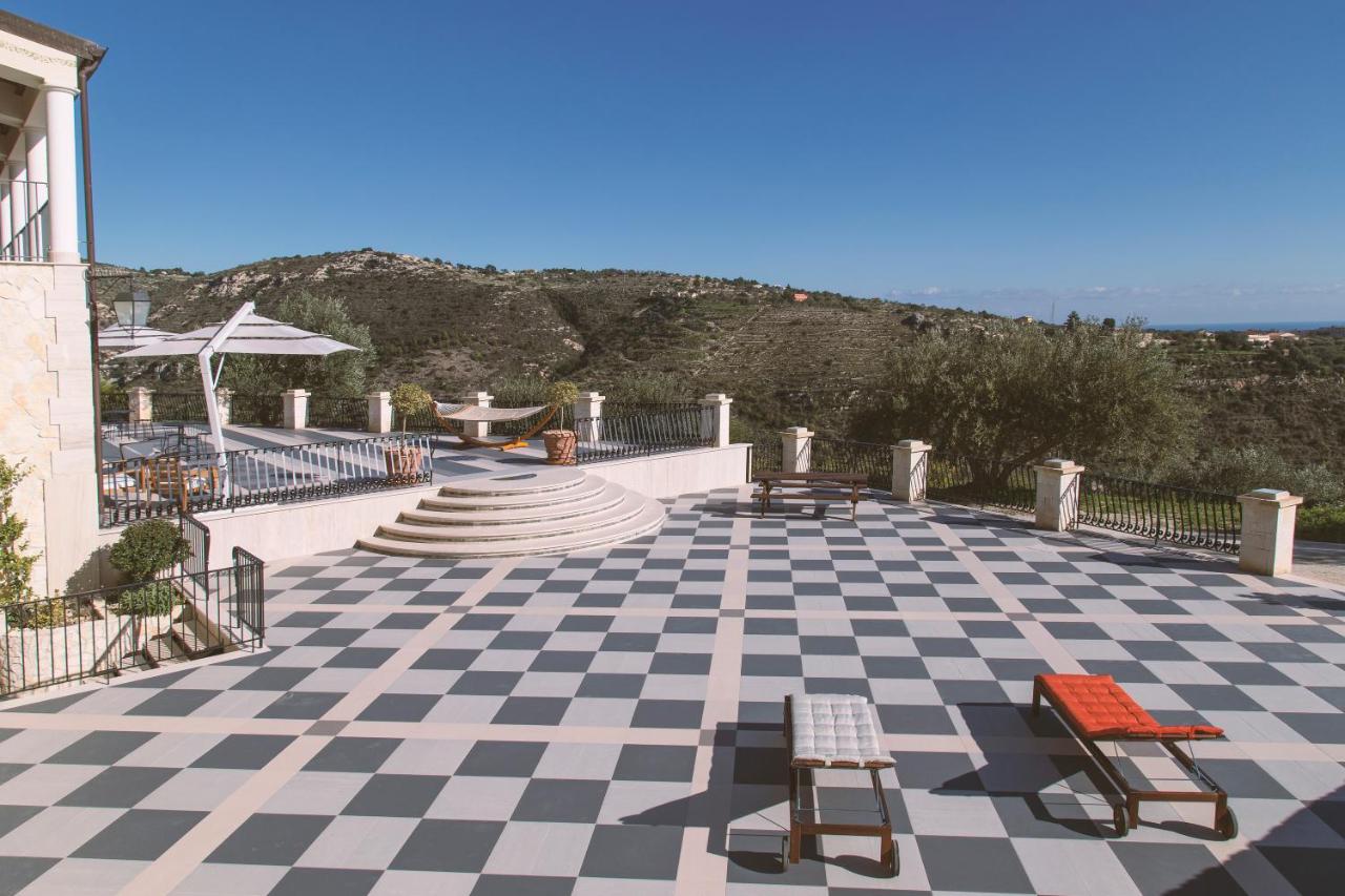 Tenuta Olive Alive - Bed and Breakfast Noto