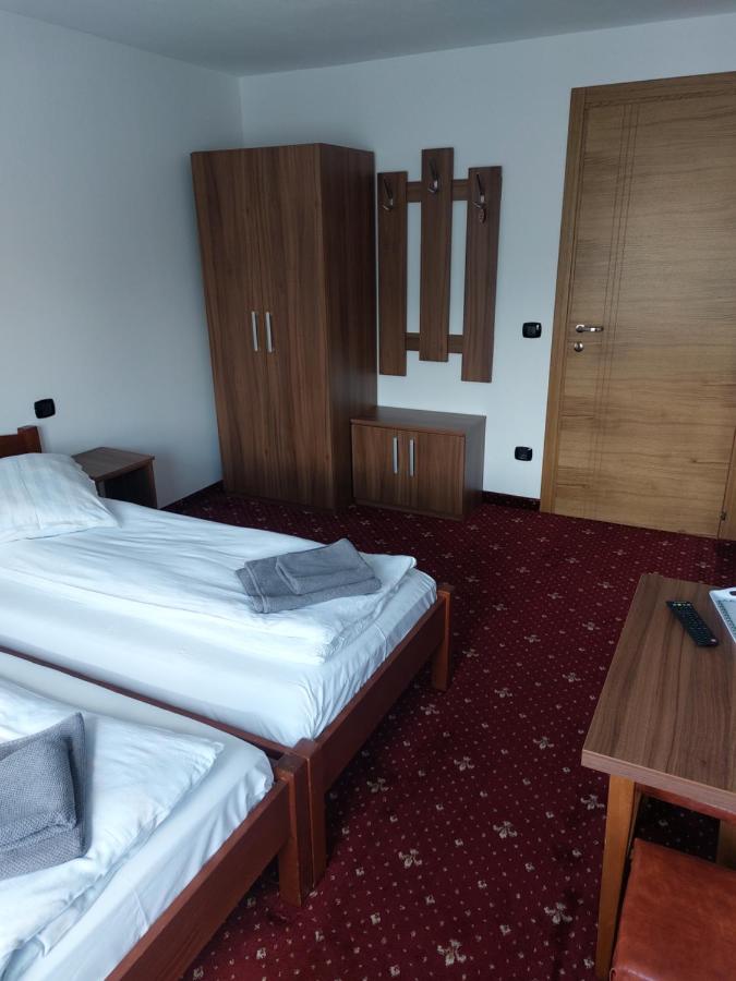 Zweibettzimmer