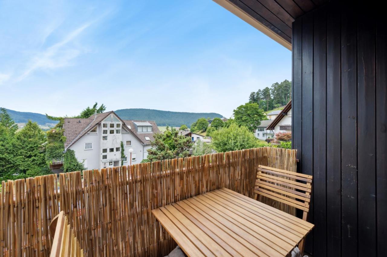 Schwarzwald-Oase mit Balkon und Parkplatz - Bed and Breakfast Baiersbronn