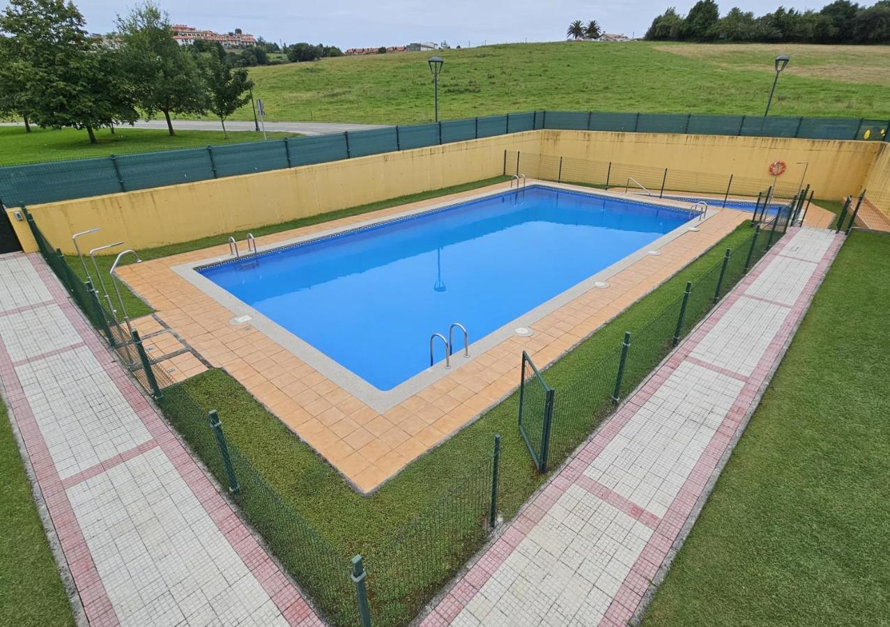 Casa Arenal COMILLAS, grande, céntrico y tranquilo, con jardín y piscina, ideal para familias - Chambres d'hôtes Comillas