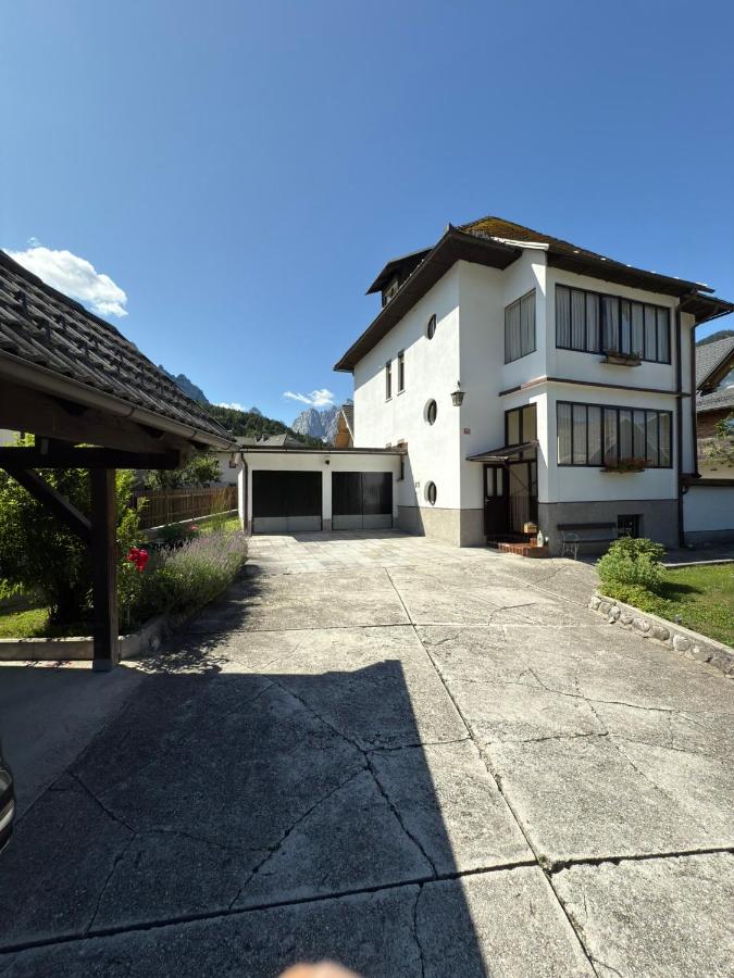 Apartma Prisojnik - Ferienwohnung Kranjska Gora