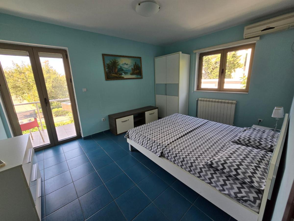 Three-Bedroom Apartment Suite