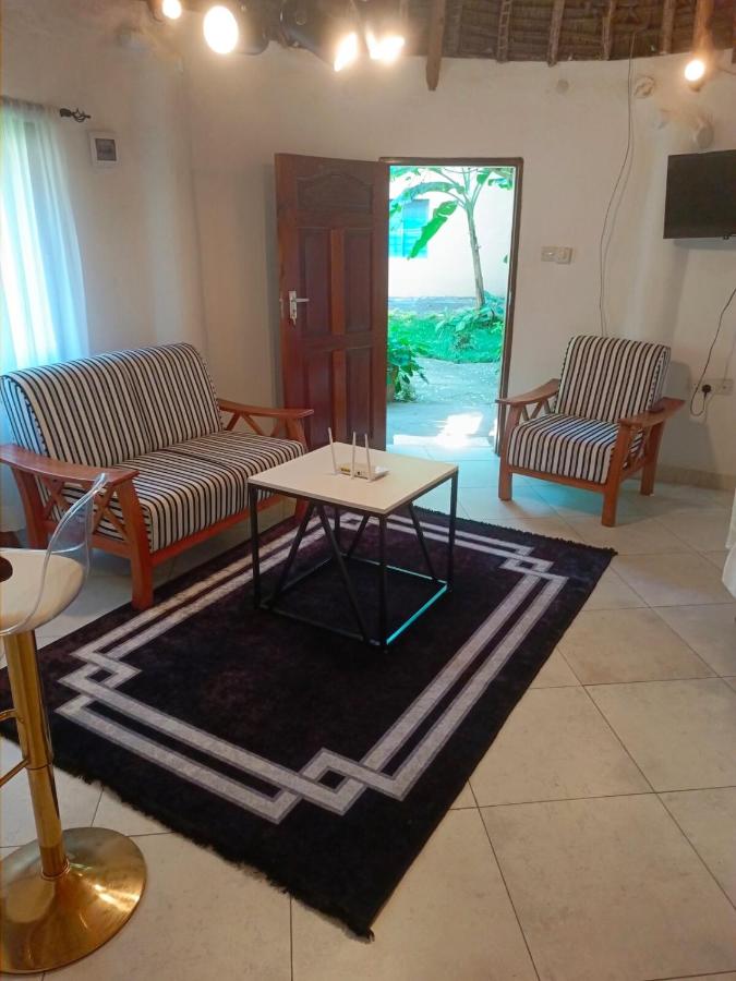The Makuti breeze house - B&B