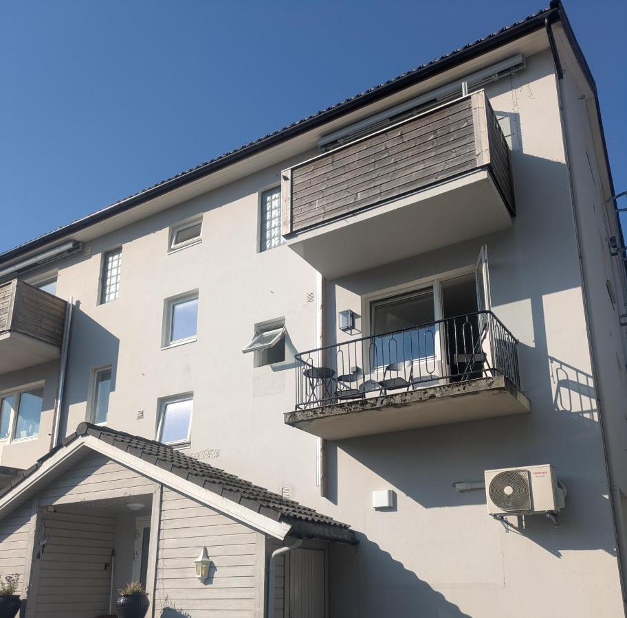Apartment in the middle of the city center in a quiet street - B&B Stryn