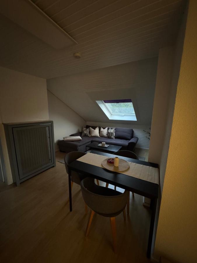 Ruhige 60qm Wohnung mit Self Check In und Terrasse - B&B