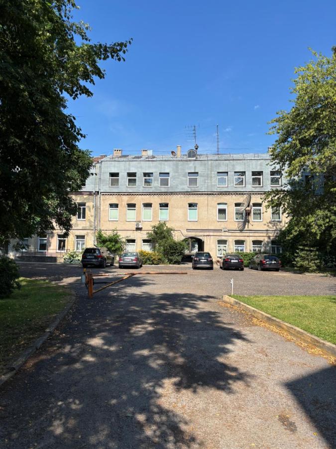Old Town Whispers - Bed and Breakfast Kaunas