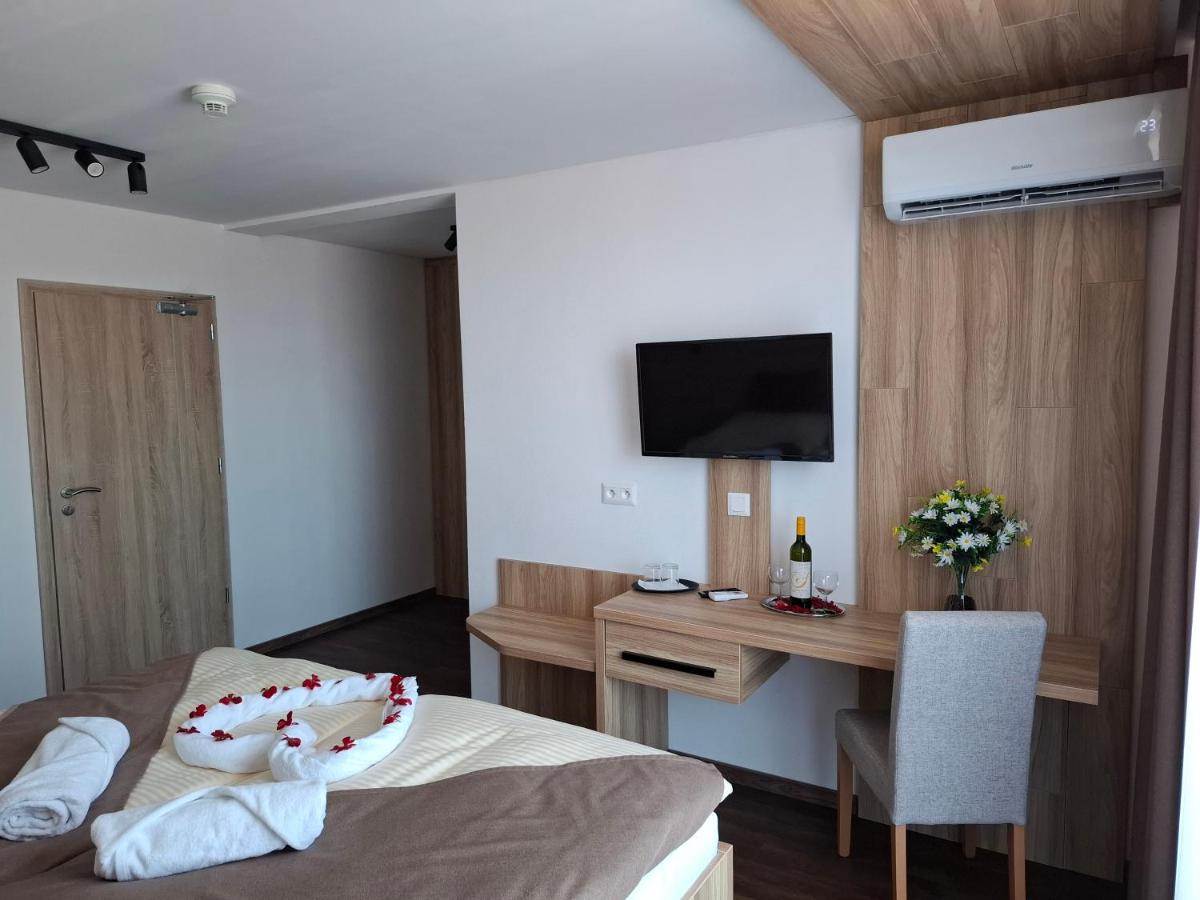 Deluxe Double or Twin Room with Balcony