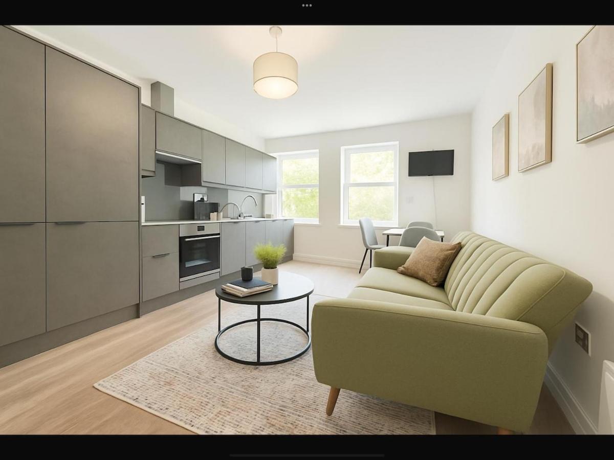 Brand New 1 Bed Lush Flat! - B&B Peterborough