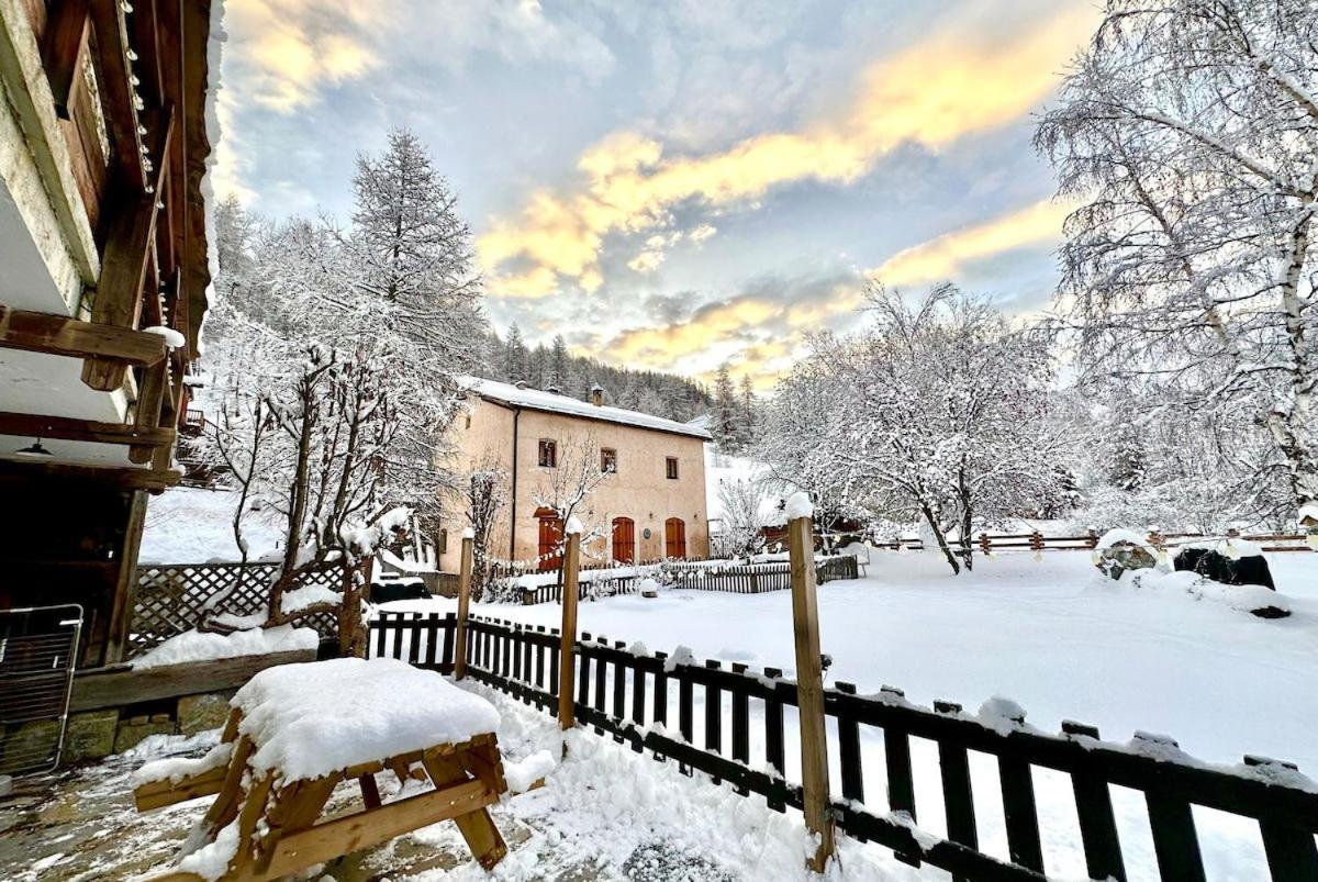 Casa-Le Toussiard apart dans chalet St-Véran 4-6p - B&B