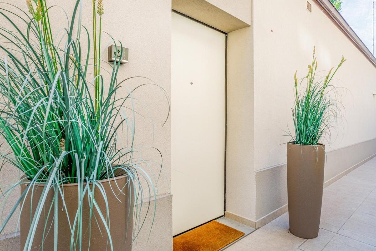 Urban Eden Nest - Smart Oasis in the Motor Valley - Chambres d’hôtes Modène